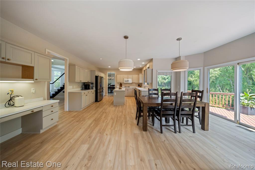6210 Orchard Woods Drive, West Bloomfield, MI 48324 — Photo 22