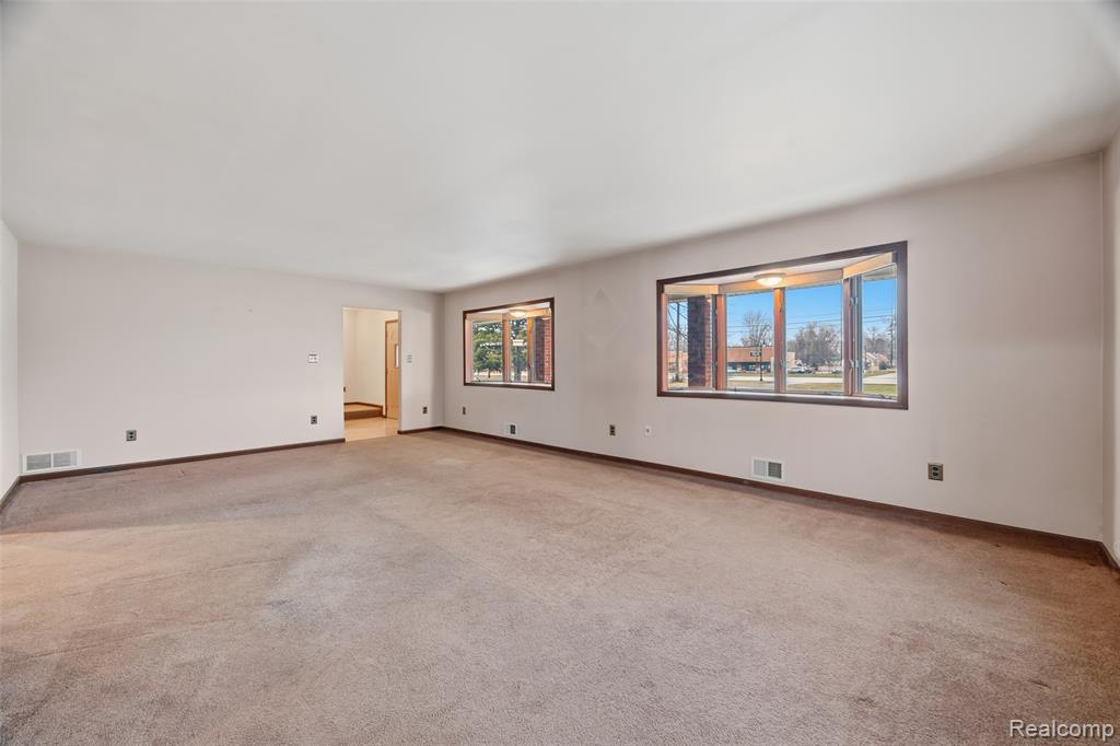 21650 Telegraph Road, Romulus, MI 48174 — Photo 3