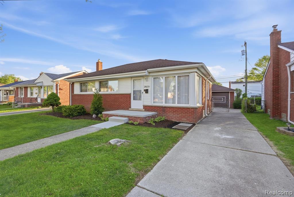 28231 Fountain Street, Roseville, MI 48066 — Photo 4