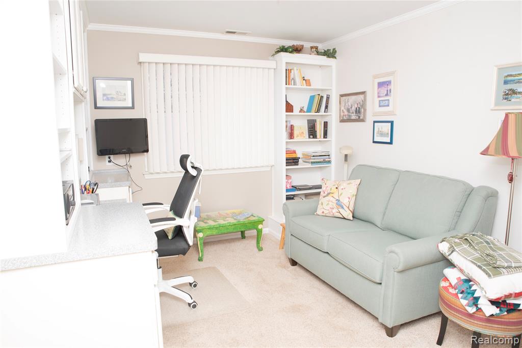 22073 Fairlane Boulevard, Woodhaven, MI 48183 — Photo 9