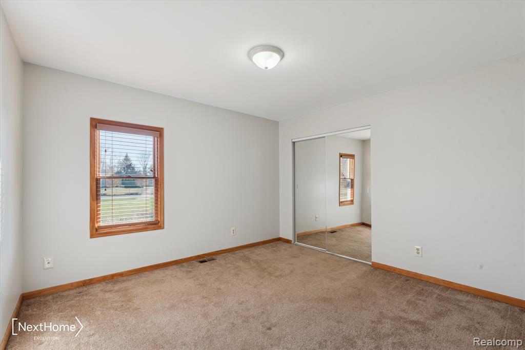 7010 Oakville Waltz Road, Sumpter, MI 48117 — Photo 25