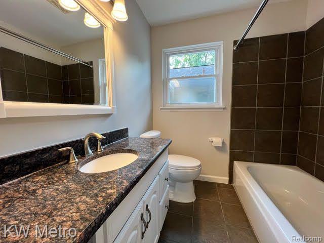 823 E 5TH Street, Royal Oak, MI 48067 — Photo 13