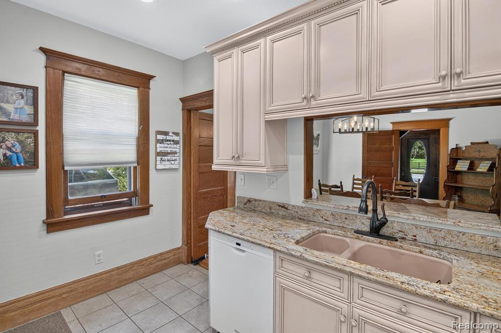 315 E Michigan Avenue, Saline, MI 48176 — Photo 19