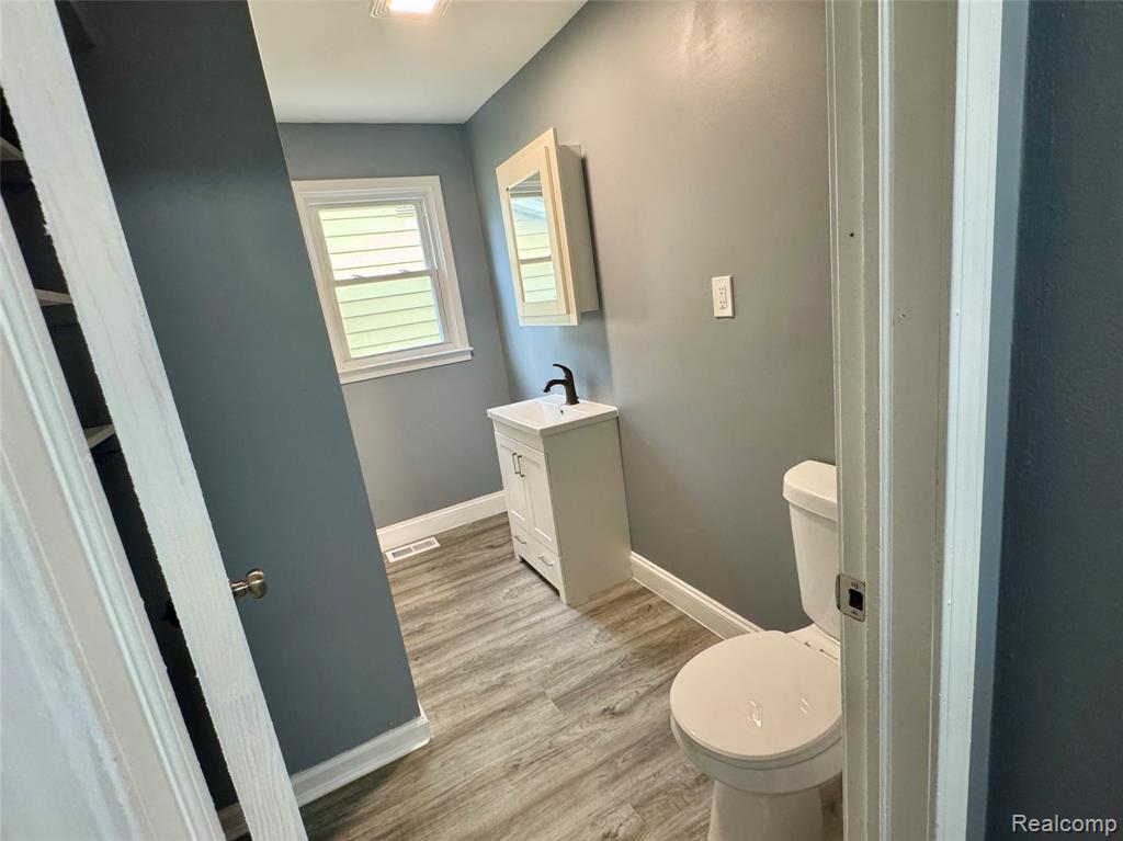 5220 Western Road, Flint, MI 48506 — Photo 11