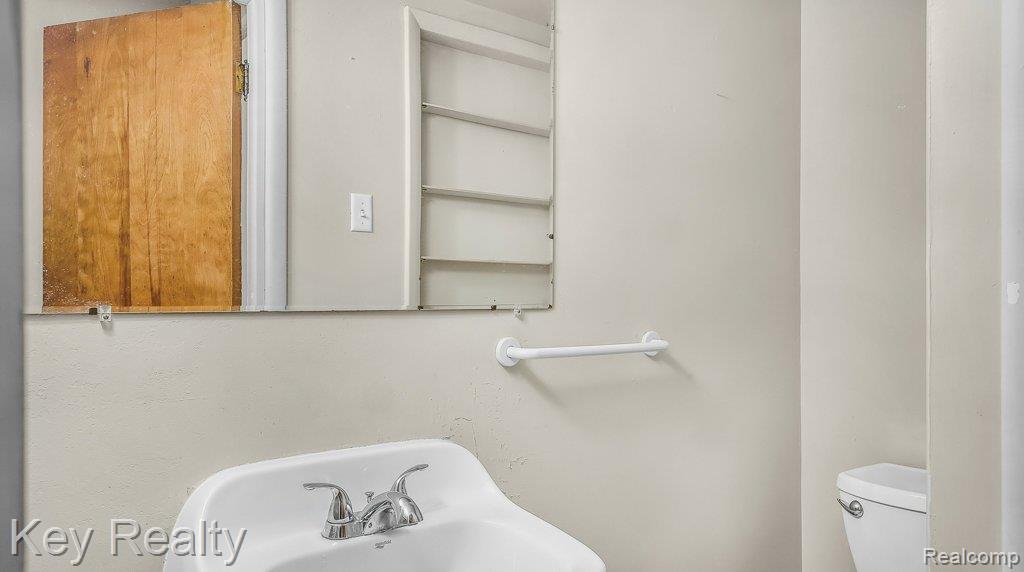 28611 Lathrup Boulevard, Lathrup Village, MI 48076 — Photo 20