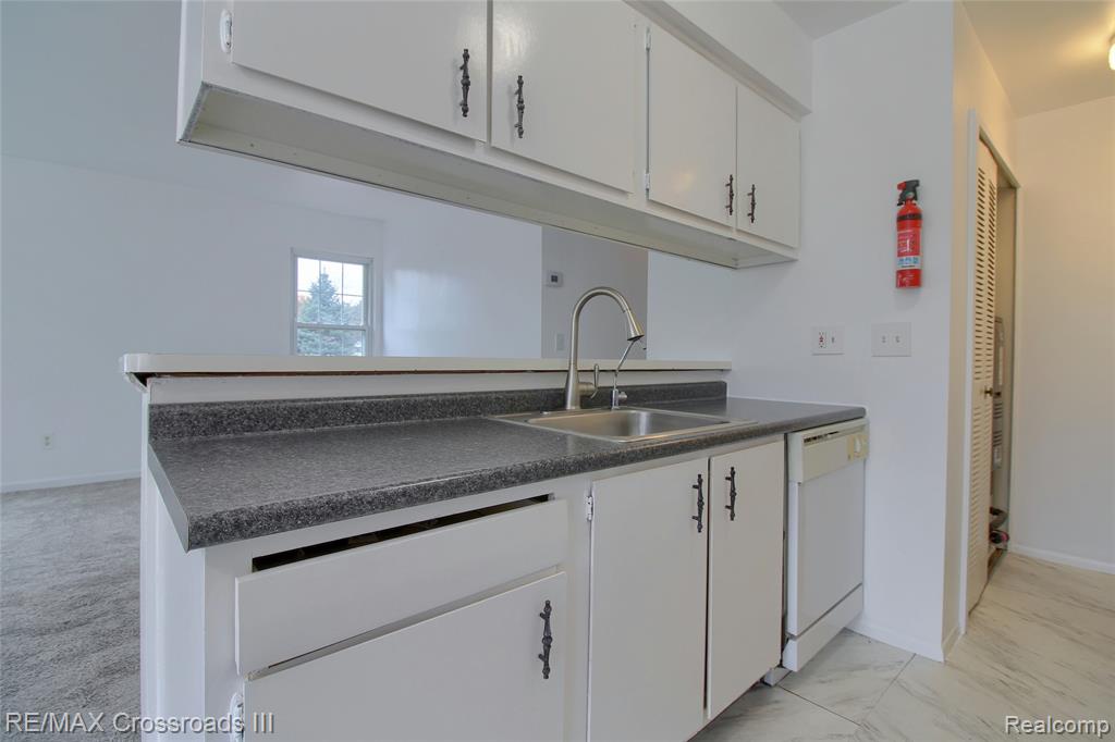 1699 Wingate Boulevard, Ypsilanti, MI 48198 — Photo 14