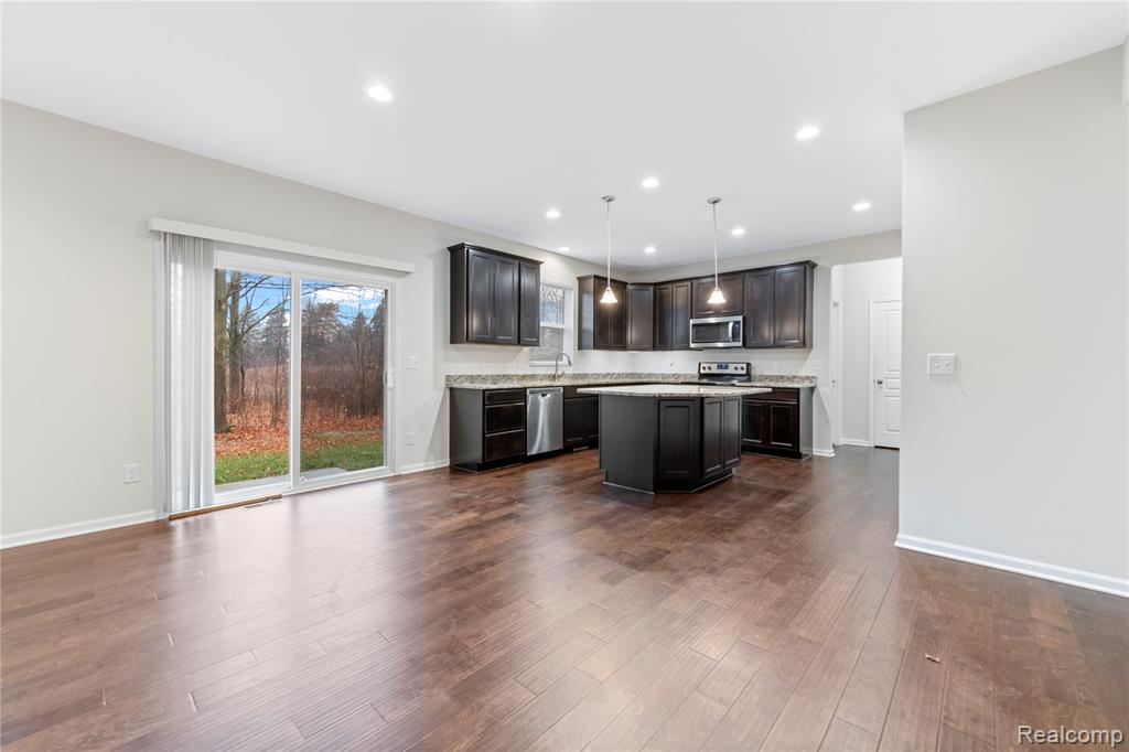 25835 Oberlin blvd, Novi, MI — Photo 14