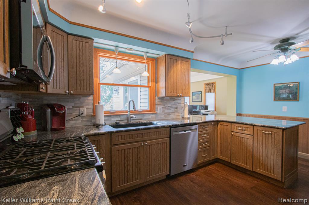 8336 Timberline Drive, Shelby Twp, MI 48316 — Photo 10