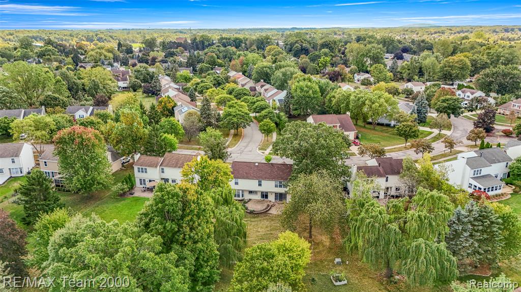 45225 Yorkshire Drive, Novi, MI — Photo 5
