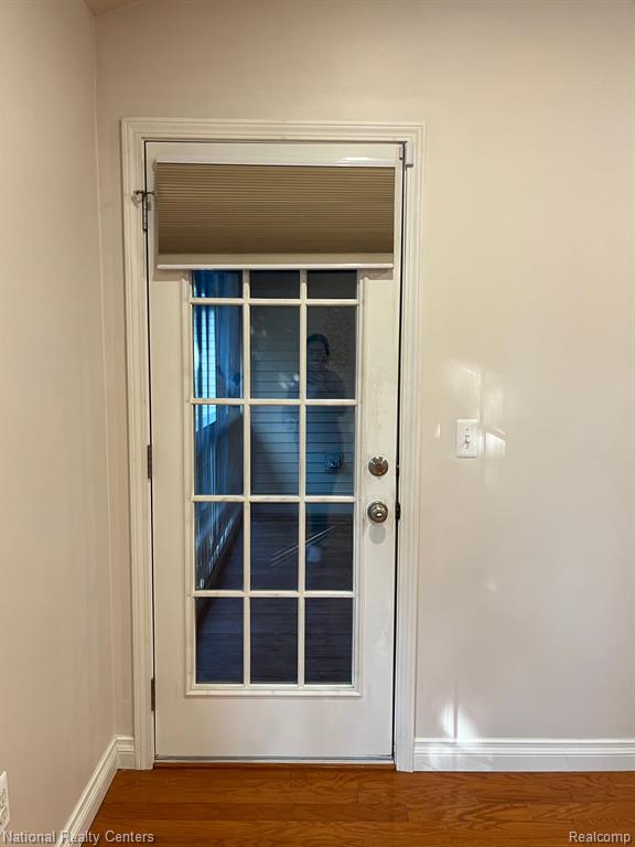28071 CARLTON WAY Drive, Novi, MI 48377 — Photo 29