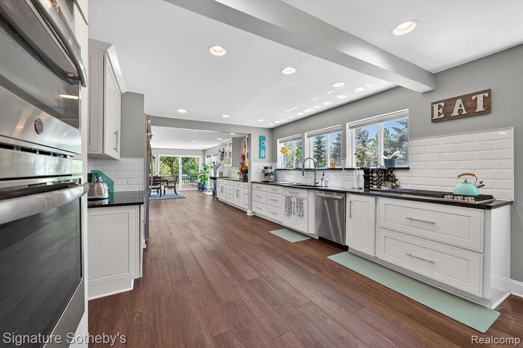 30650 Lahser Road, Beverly Hills, MI 48025 — Photo 19