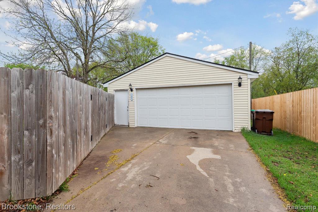 6015 Margaret Street, South Rockwood, MI — Photo 30