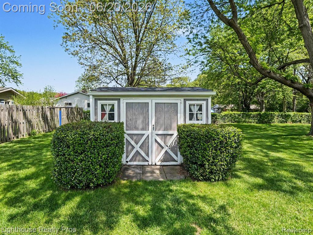 600 6 Mile Road, Whitmore Lake, MI 48189 — Photo 26