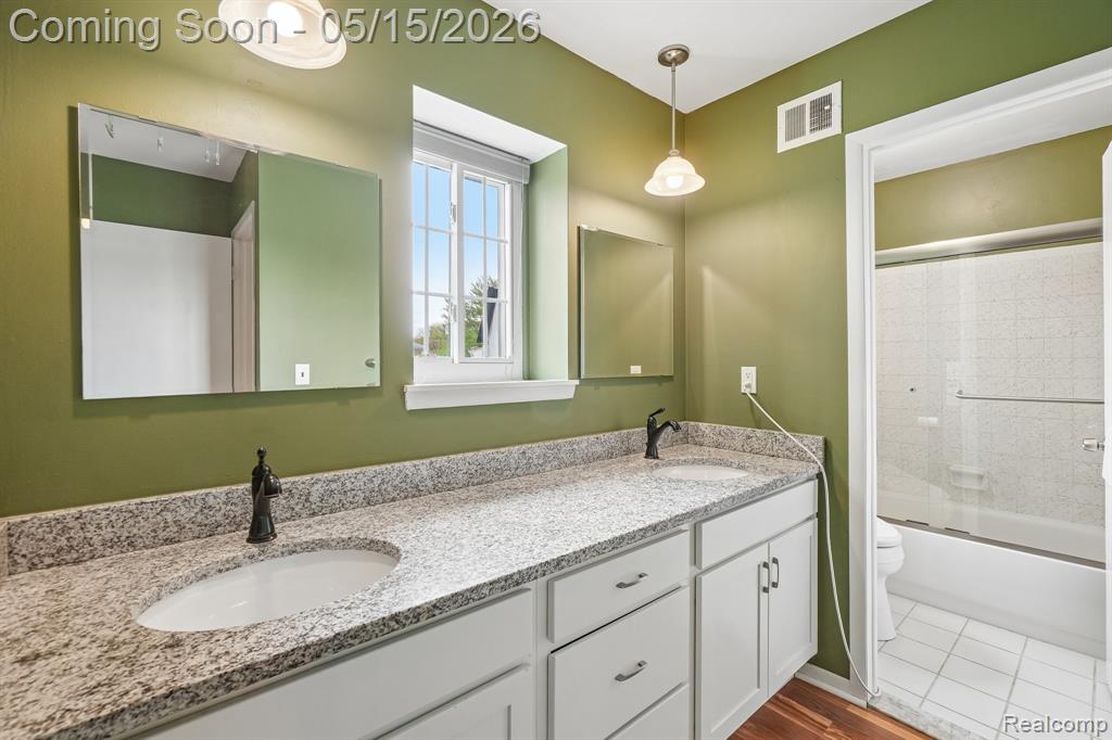 44 Stratford Lane, Rochester Hills, MI 48309 — Photo 18