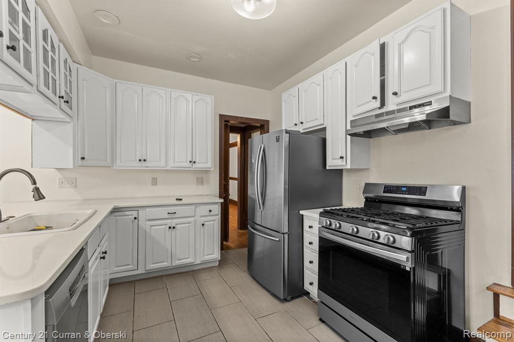 874 EDISON Street, Detroit, MI 48202 — Photo 11