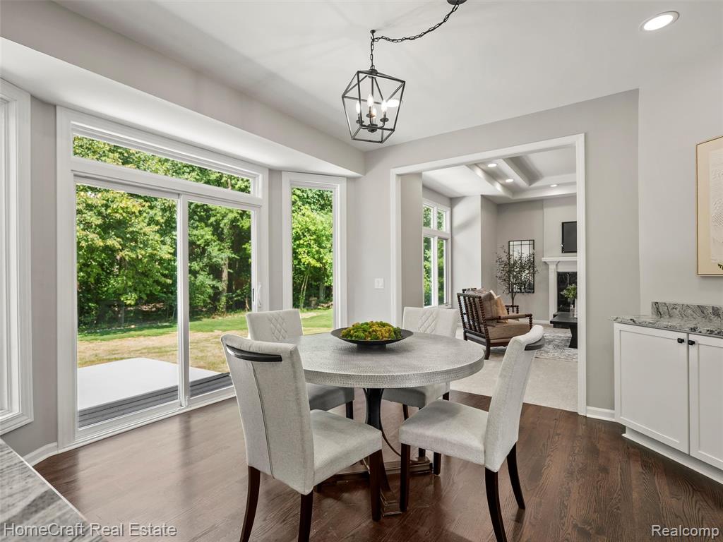 6807 SUNSET Drive, South Lyon, MI 48178 — Photo 14