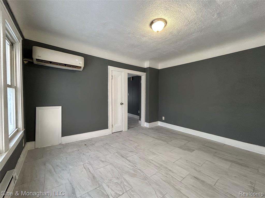 12890 Sussex Street, Detroit, MI 48227 — Photo 11