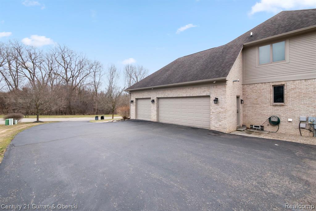 18489 Fox Hollow Court, Northville, MI 48168 — Photo 10