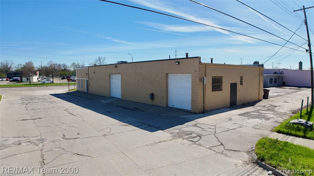 32300 Michigan Avenue, Wayne, MI, 48184