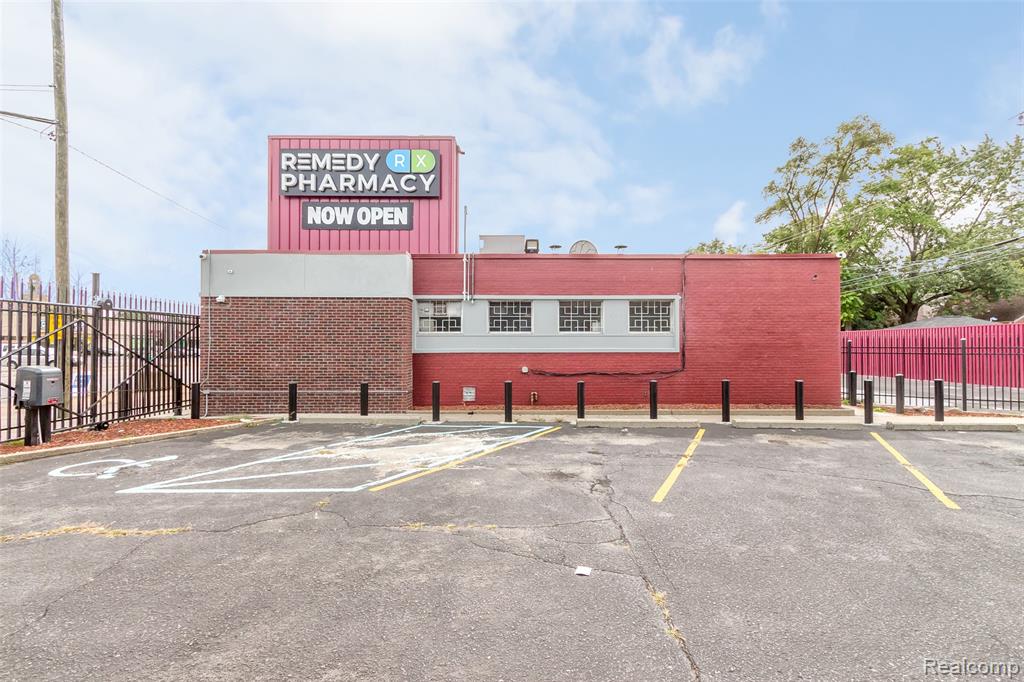 16841 Schaefer Highway, Detroit, MI 48235 — Photo 11
