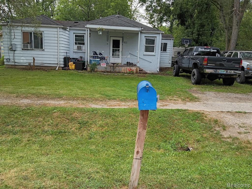 3288 Burnell Avenue, Flint, MI 48504
