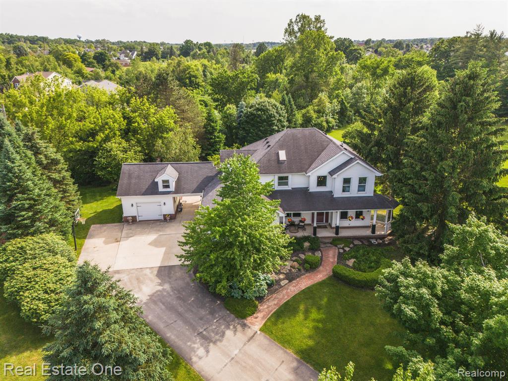 59633 Trena Lane, South Lyon, MI 48178 — Photo 2