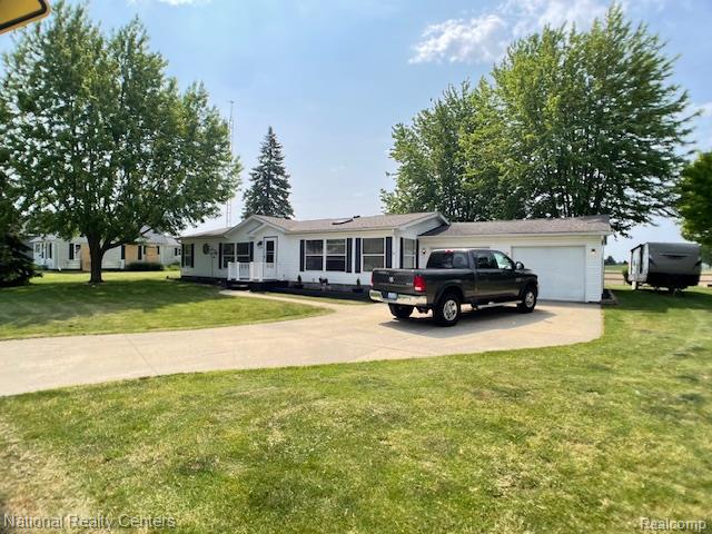 2538 Parrott Street, Deckerville, MI 48427 — Photo 4