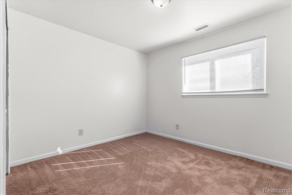 16230 Winston Street, Detroit, MI 48219 — Photo 11