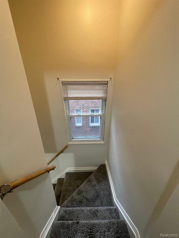 9375 PENROD Street, Detroit, MI 48228 — Photo 34