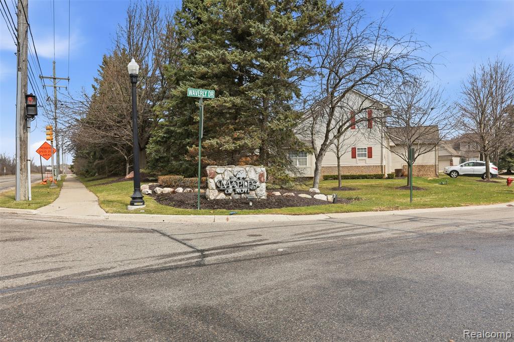 31192 Columbia Drive, Novi, MI, 48377