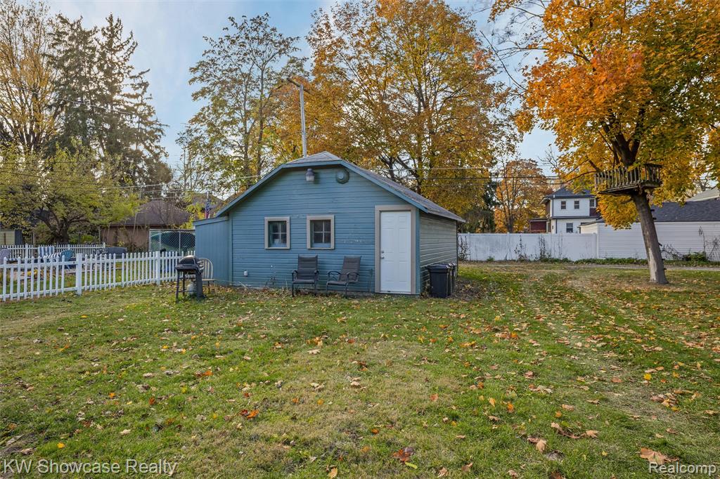 84 Moross Street, Mount Clemens, MI 48043 — Photo 29