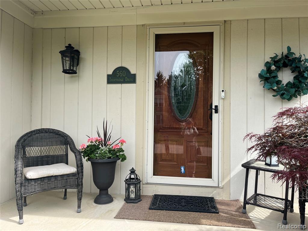 560 Thornridge Drive, Rochester Hills, MI 48307 — Photo 3