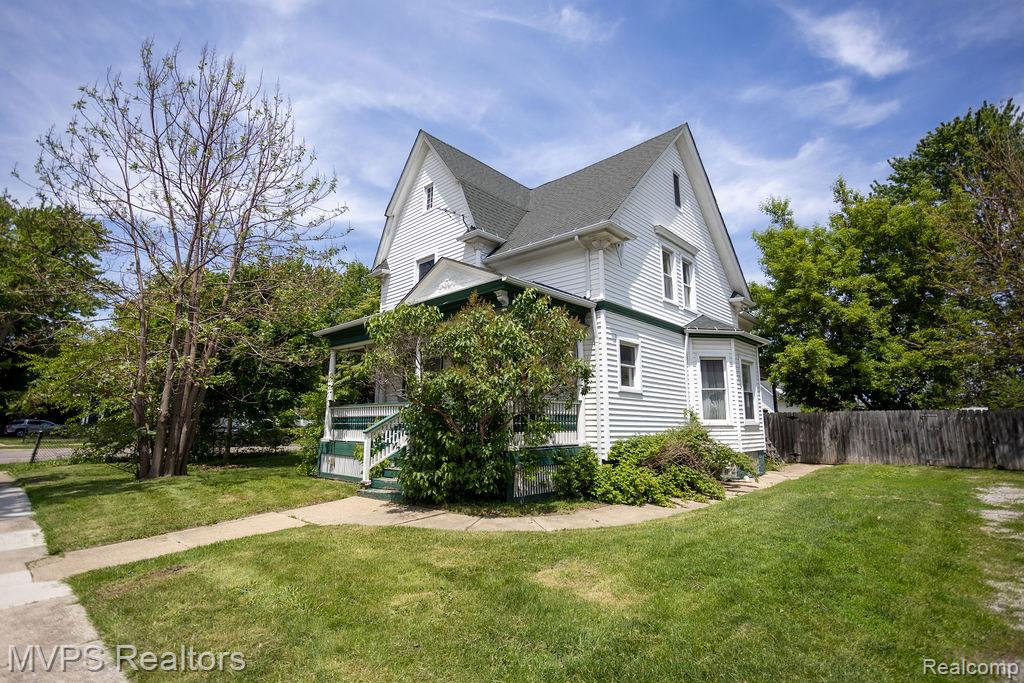 126 Clinton Street, Mount Clemens, MI 48043 — Photo 2