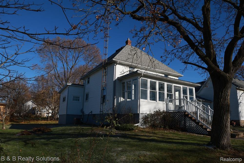 4131 Pleasant Street, North Branch, MI 48461 — Photo 5