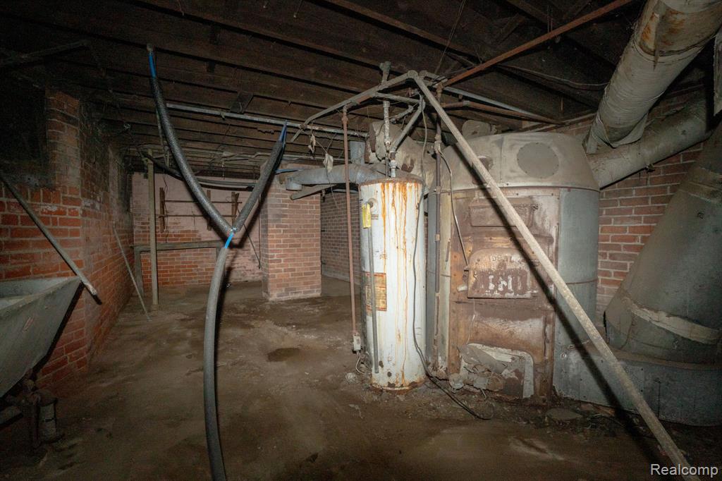 2574 Baldwin Street, Detroit, MI 48214 — Photo 28
