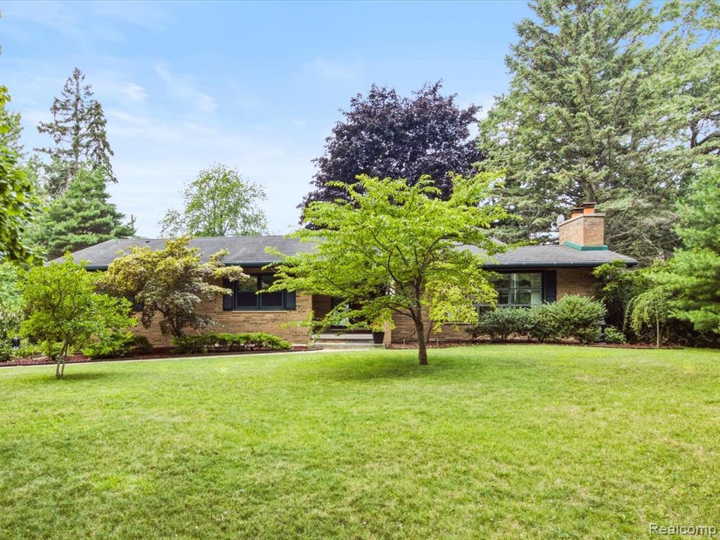 4291 Gratiot Avenue, Fort Gratiot, MI 48059