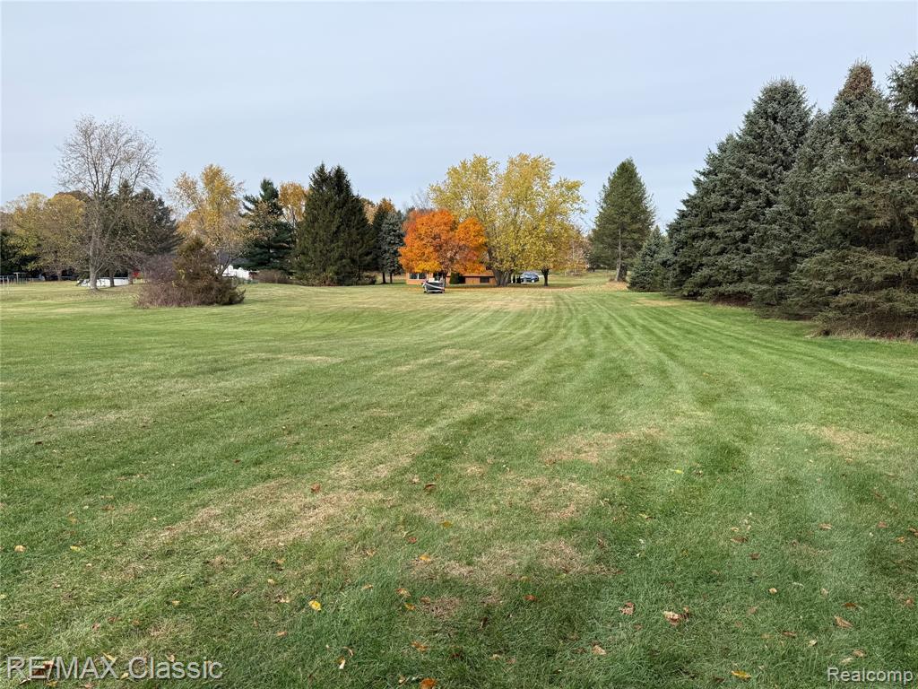 654 E Dawson Road, Milford, MI 48381 — Photo 4
