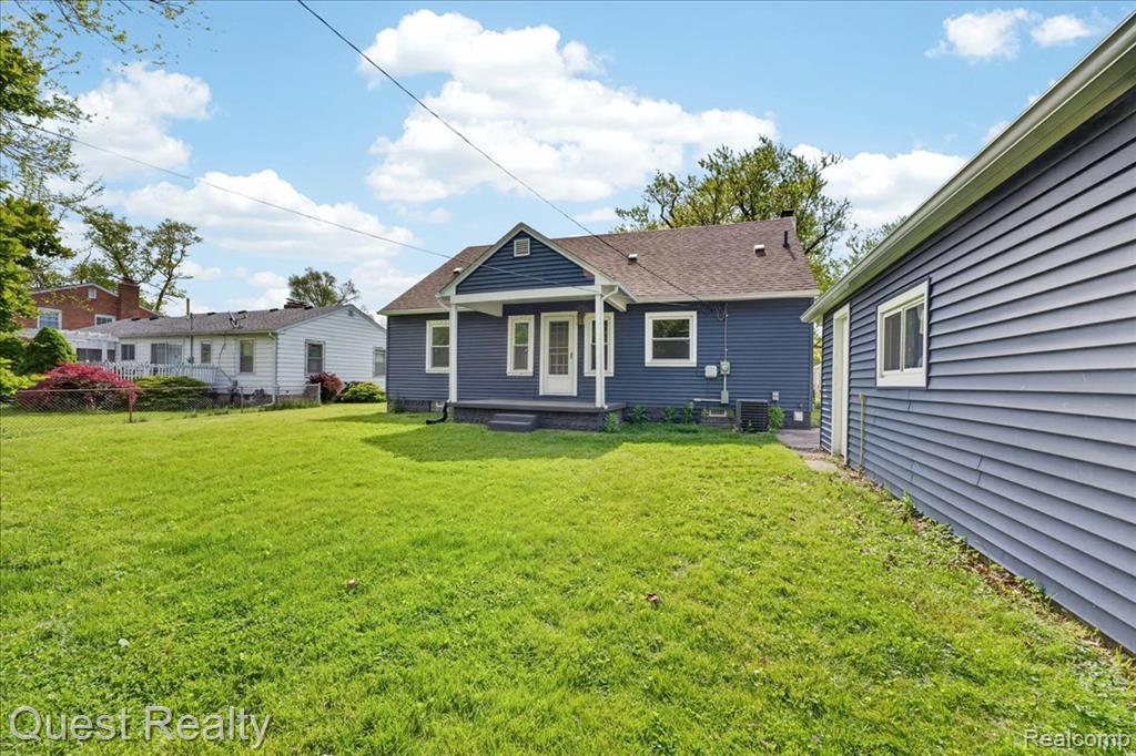 718 Waterloo Avenue, Monroe, MI 48161 — Photo 24
