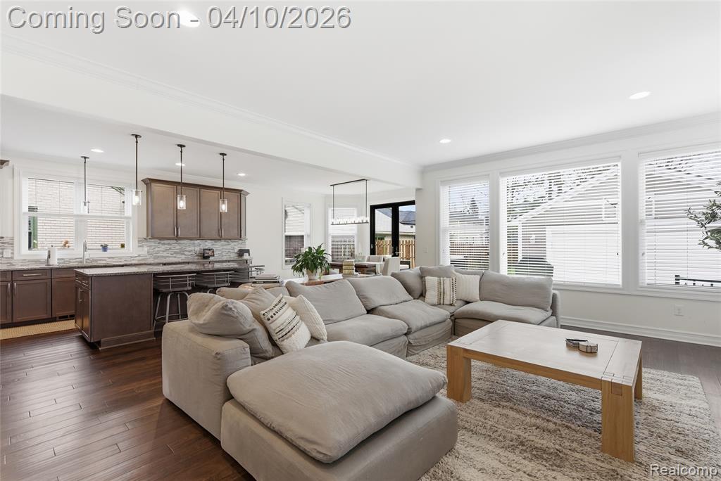 911 Wyandotte Avenue, Royal Oak, MI 48067 — Photo 11