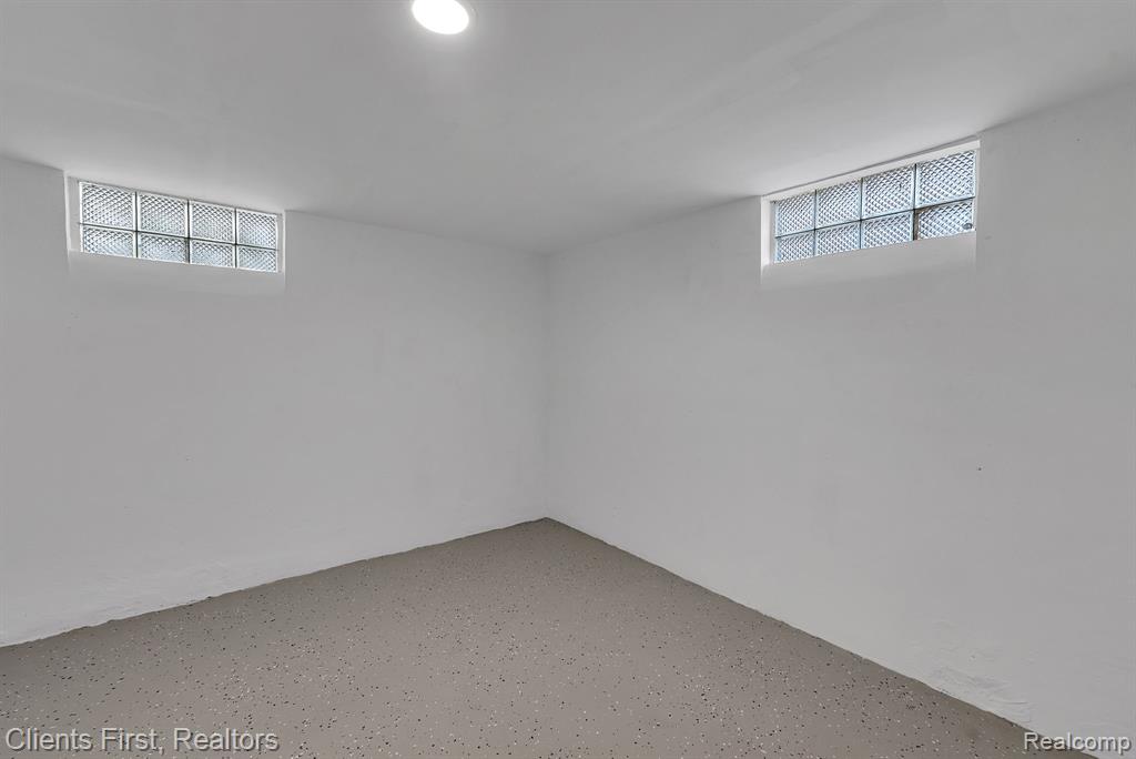15435 Fielding Street, Detroit, MI 48223 — Photo 22