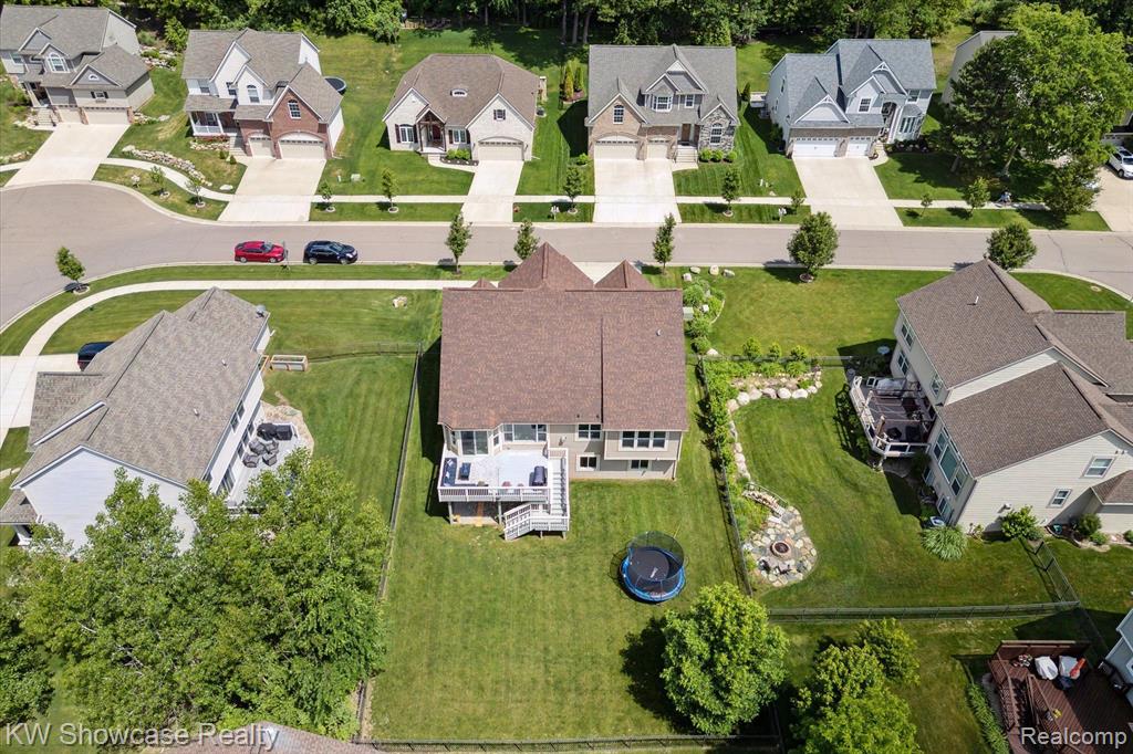 540 NAPA VALLEY Drive, Milford, MI 48381 — Photo 35
