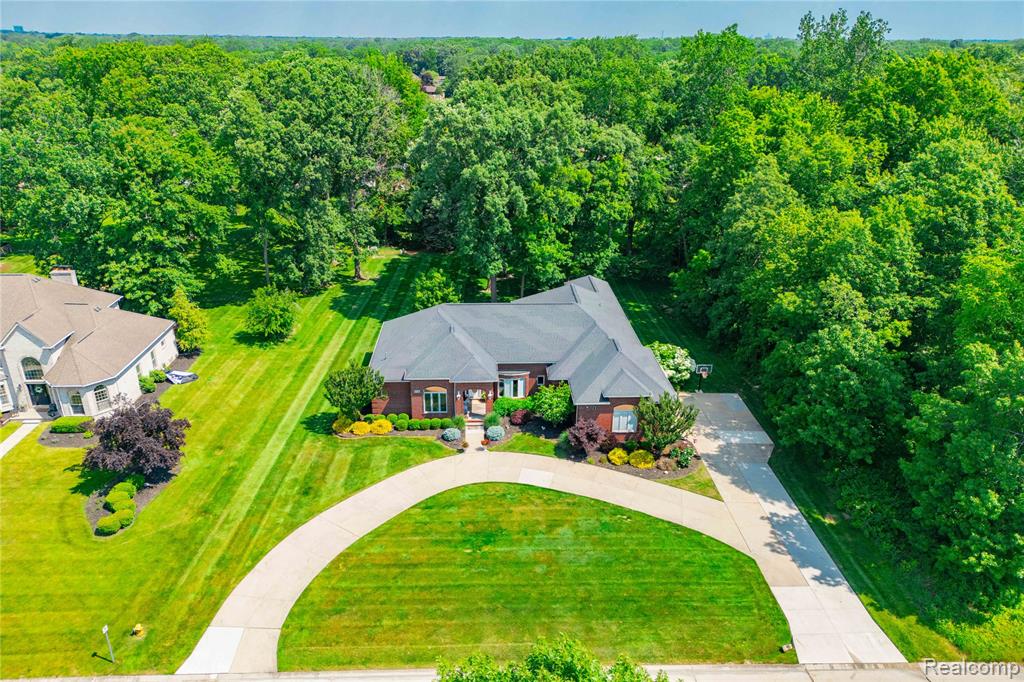 8454 Grays Drive, Grosse Ile, MI 48138 — Photo 43