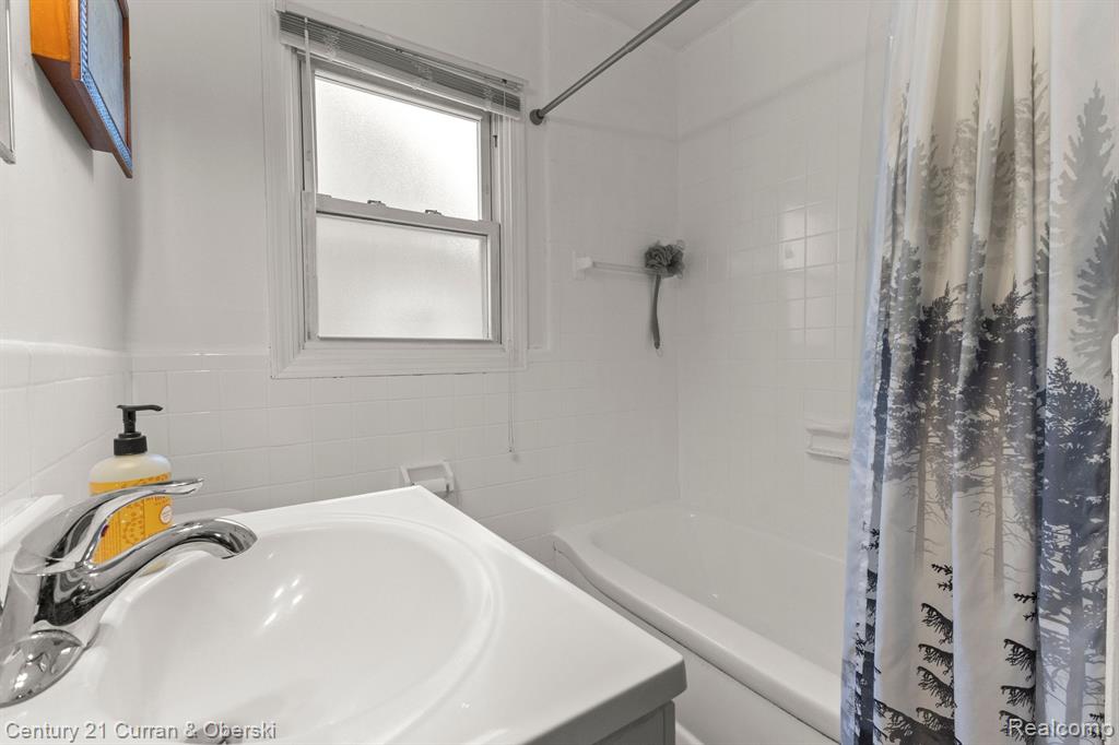 4965 Huron Street, Dearborn Heights, MI 48125 — Photo 18