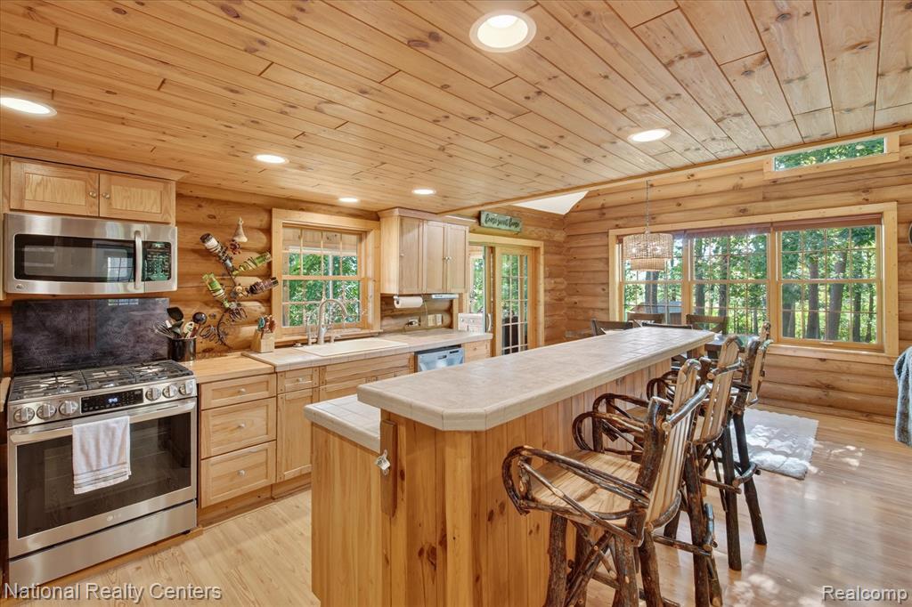 12426 Shaffer Road, Davisburg, MI 48350 — Photo 6