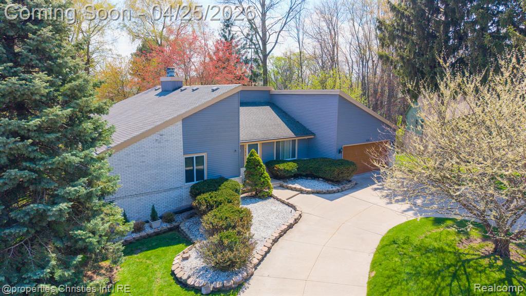 7573 Ashburton Court, West Bloomfield, MI — Photo 20
