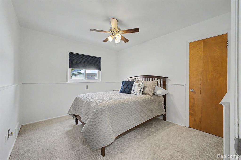 9904 Fox Avenue, Allen Park, MI 48101 — Photo 16