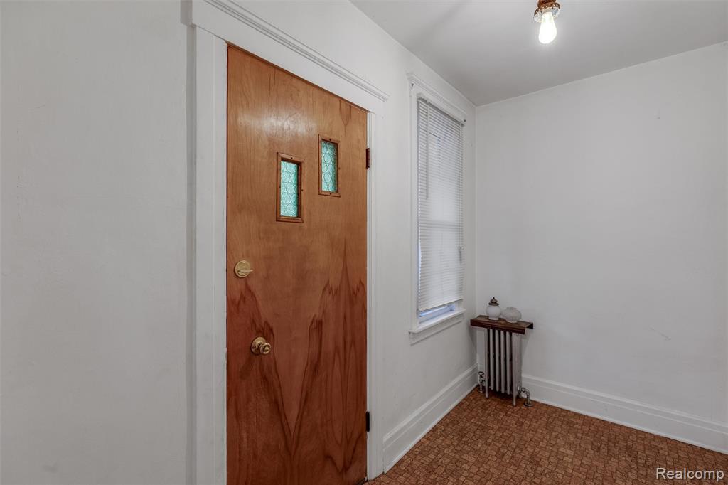 3321 Doremus Street, Hamtramck, MI 48212 — Photo 4