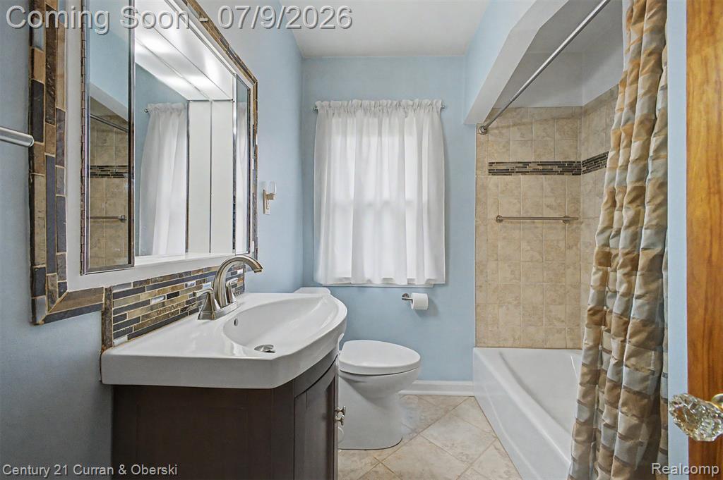 6999 Fenton Street, Dearborn Heights, MI 48127 — Photo 17