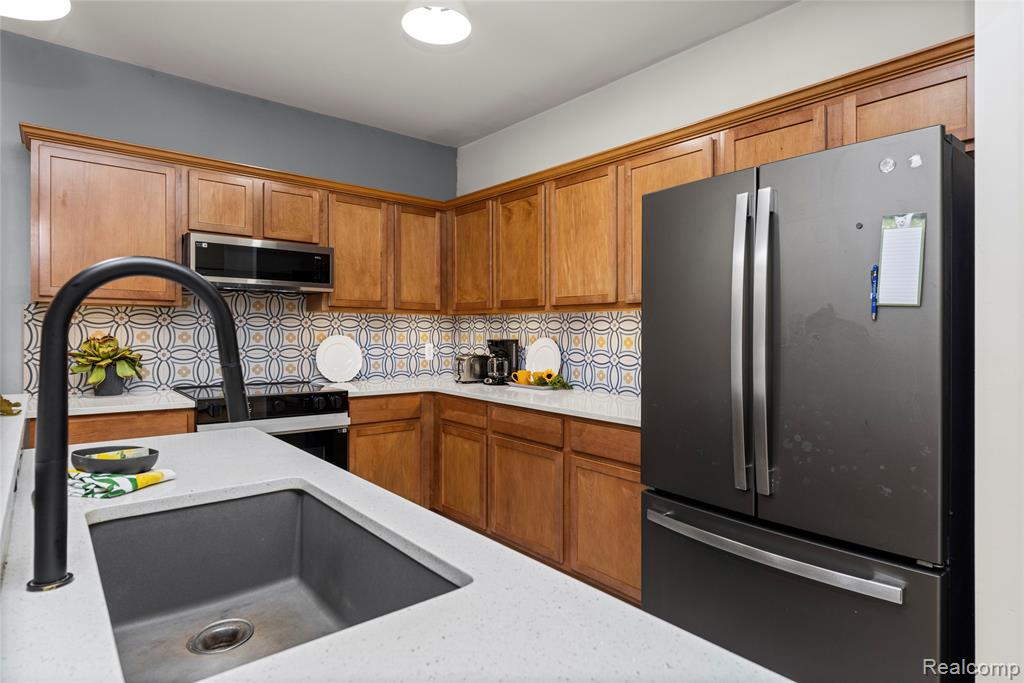56635 Longhorn Drive, Shelby Twp, MI 48316 — Photo 14