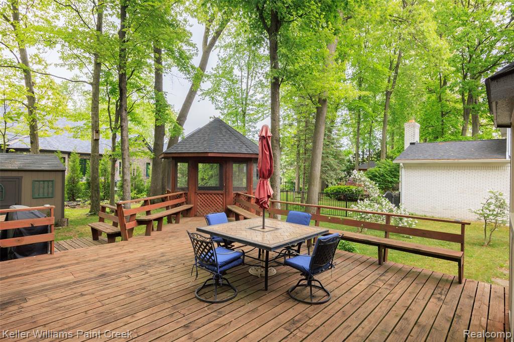 53362 Robinhood Drive, Shelby Twp, MI 48315 — Photo 42